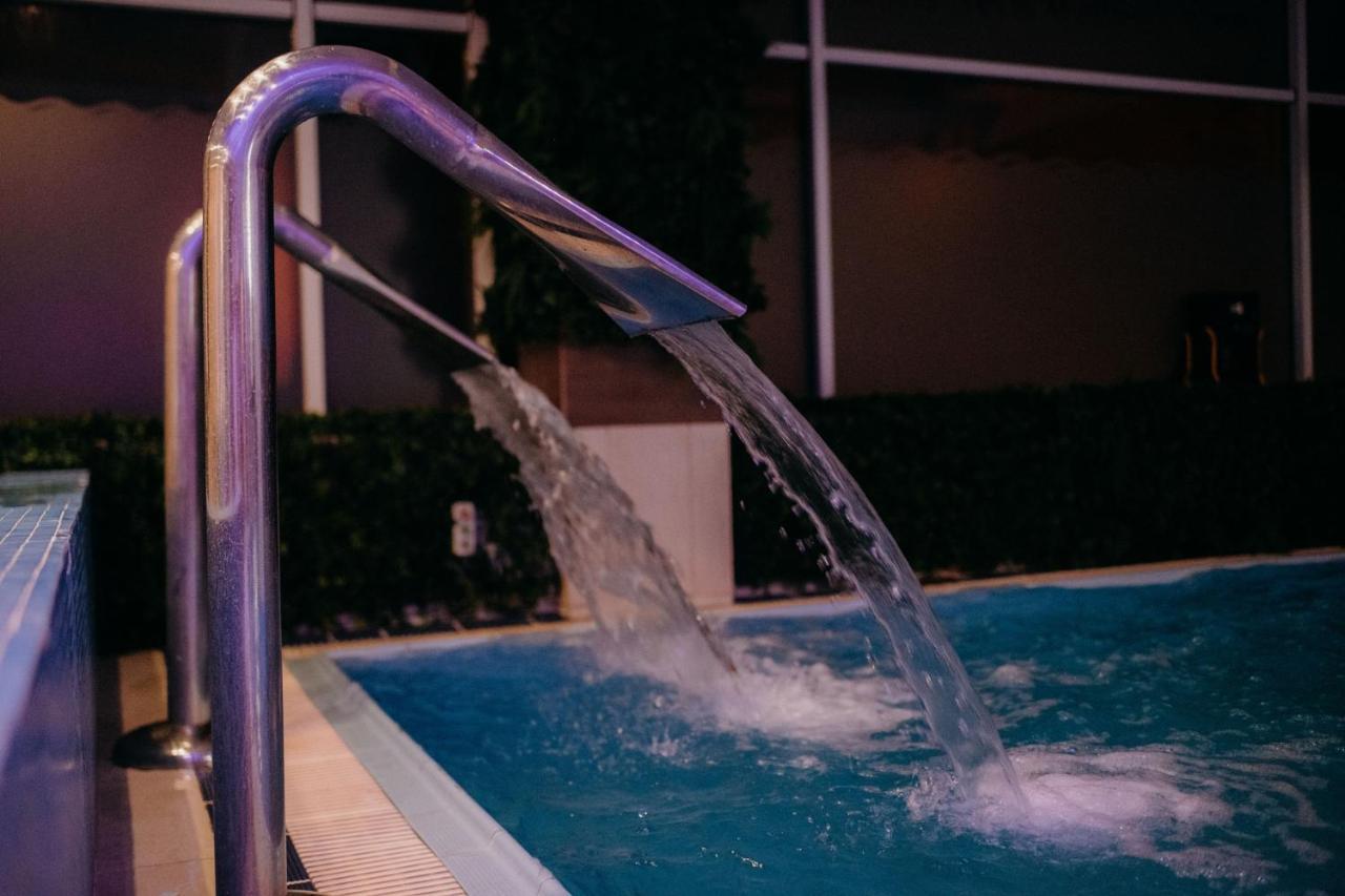 Hotel Nevis Wellness & 4*