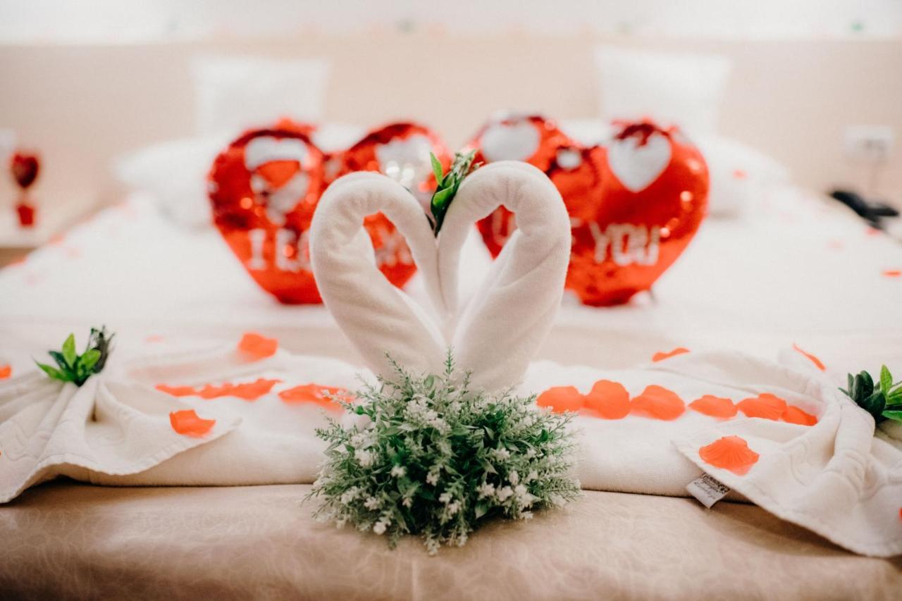 Nevis Wellness & 4* Oradea