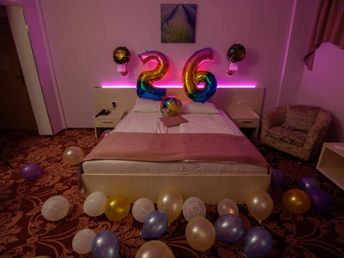 Nevis Wellness & 4* Oradea
